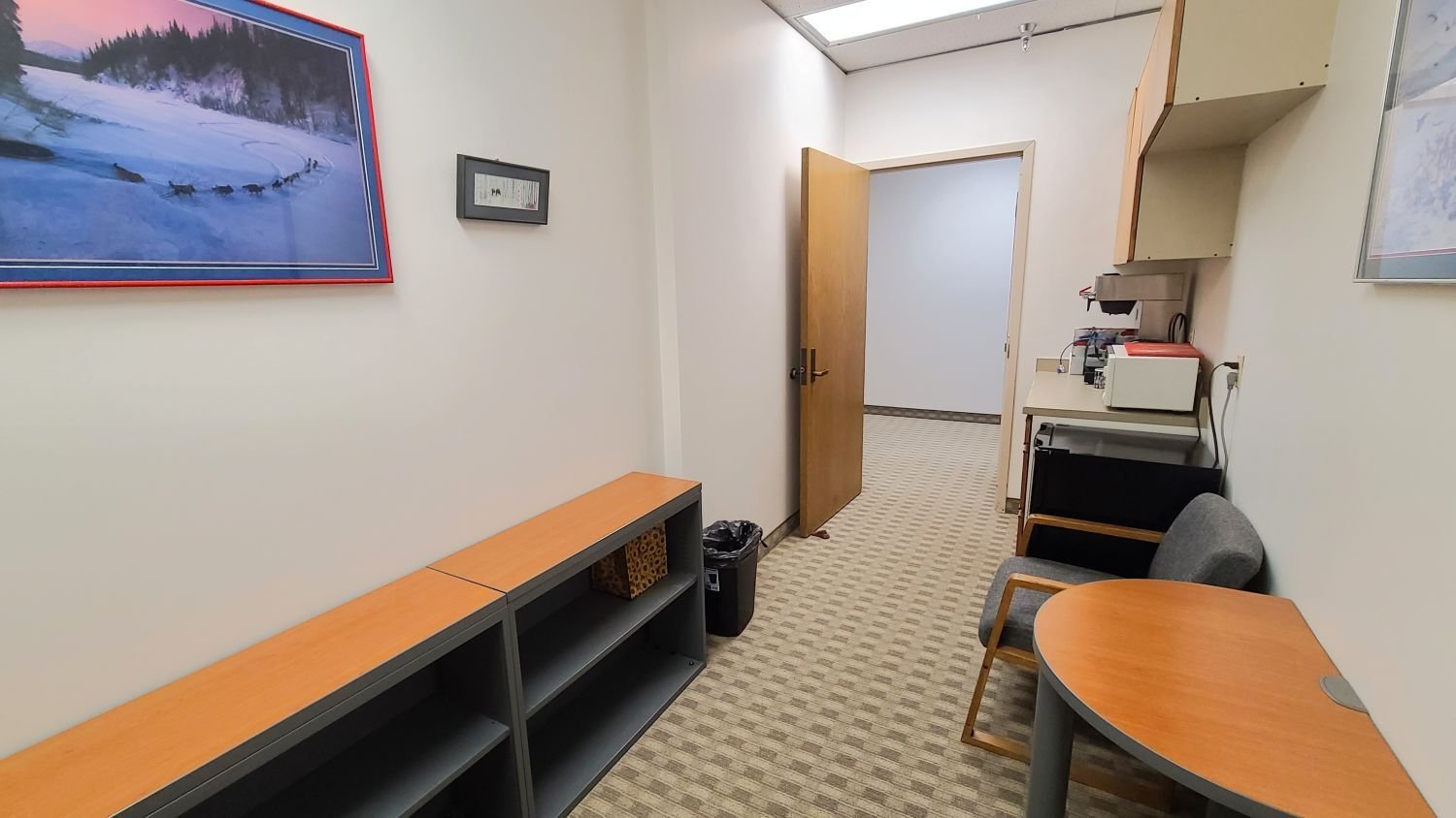 103 Shared Kitchenette