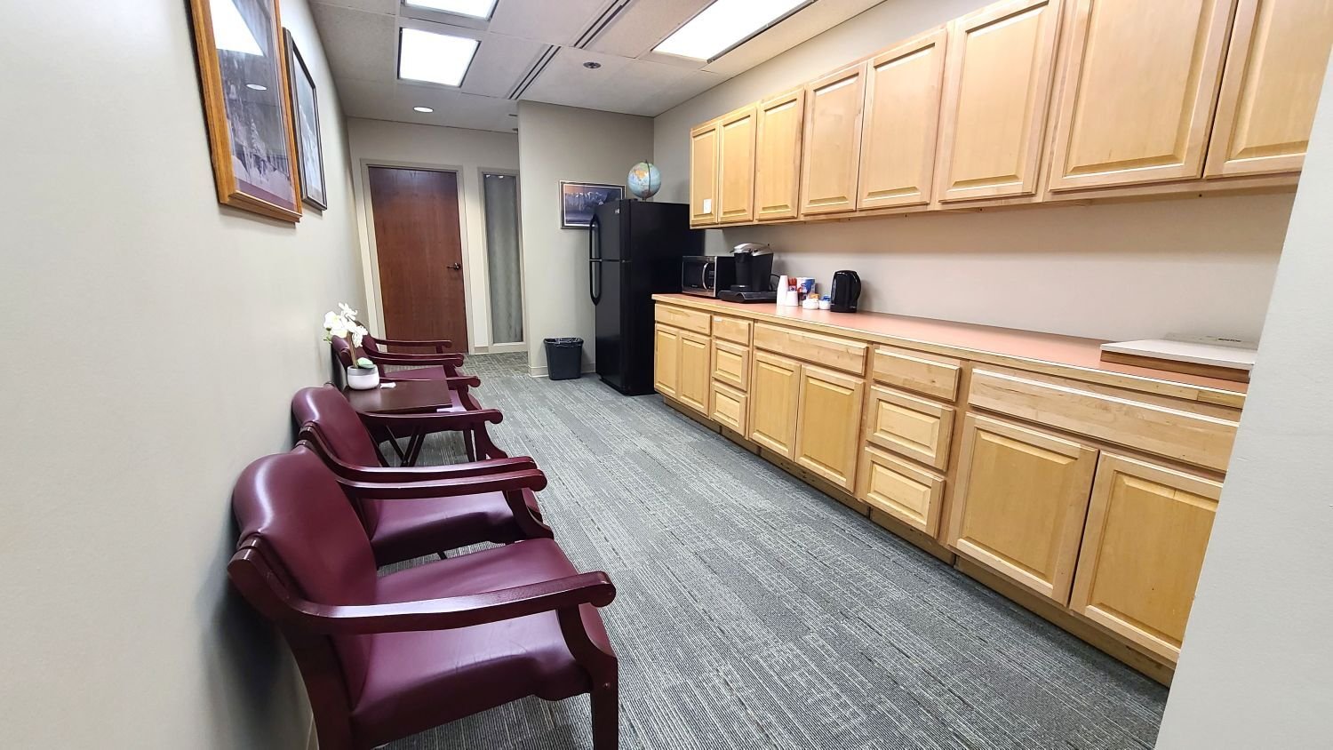 410 Shared Kitchenette